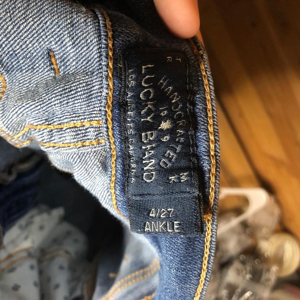 Lucky Brand Sweet N Straight Dark Wash Jeans 4 - Picture 6 of 7